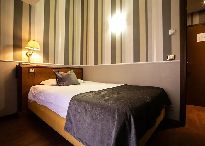 Otel Astoria 3*
