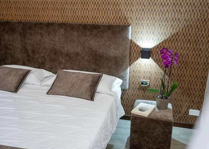 Astoria Otel 3*