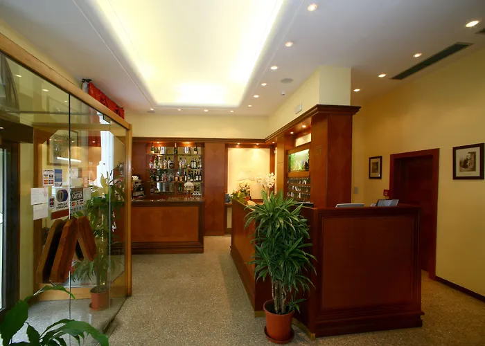 Otel Astoria 3*