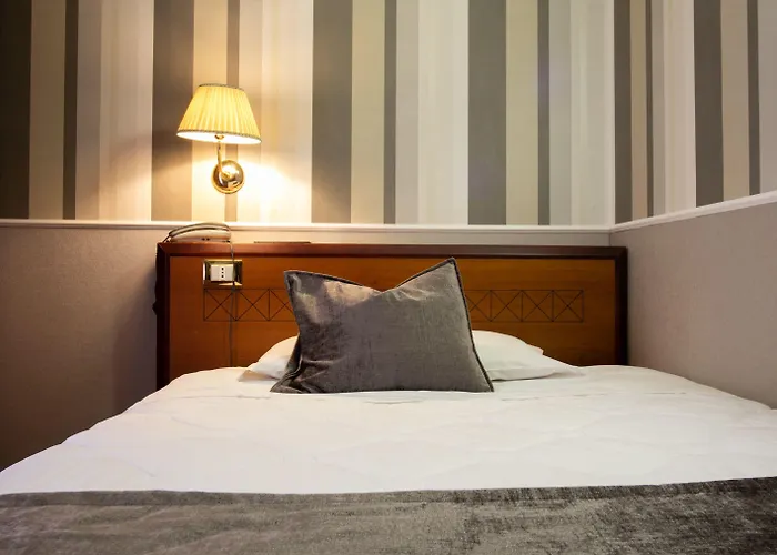 Astoria 3*