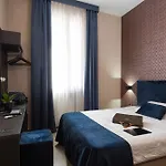 Astoria Otel Bolonya