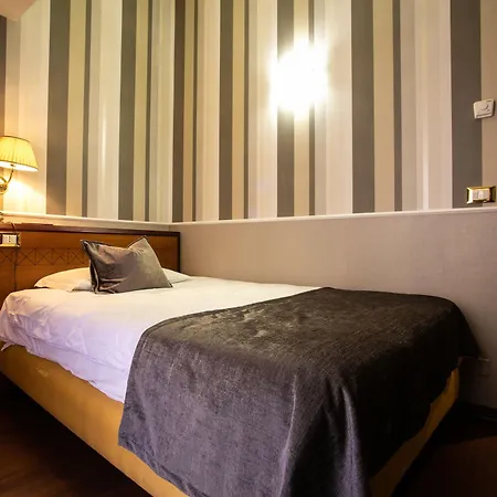 Hotell Astoria 3*
