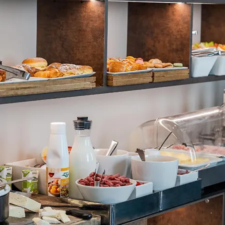 アストリア ホテル 3*