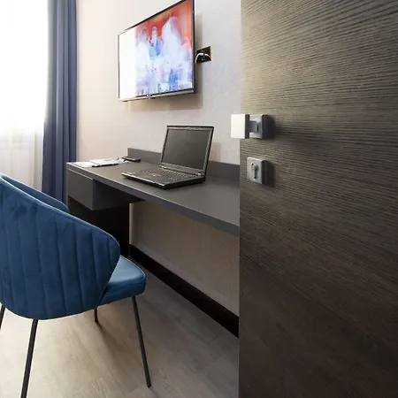 ホテル アストリア 3*